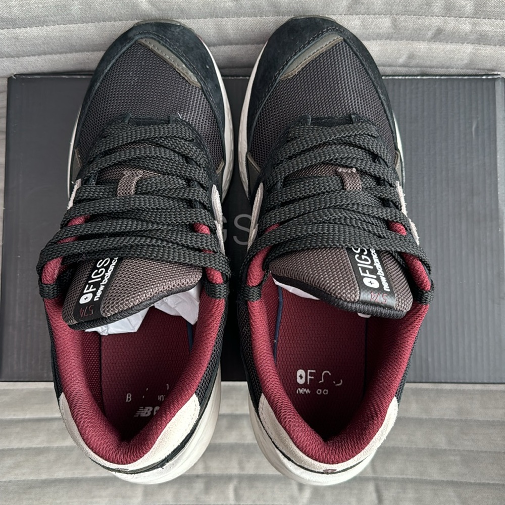 New Balance/ Figs 574s - Gem
